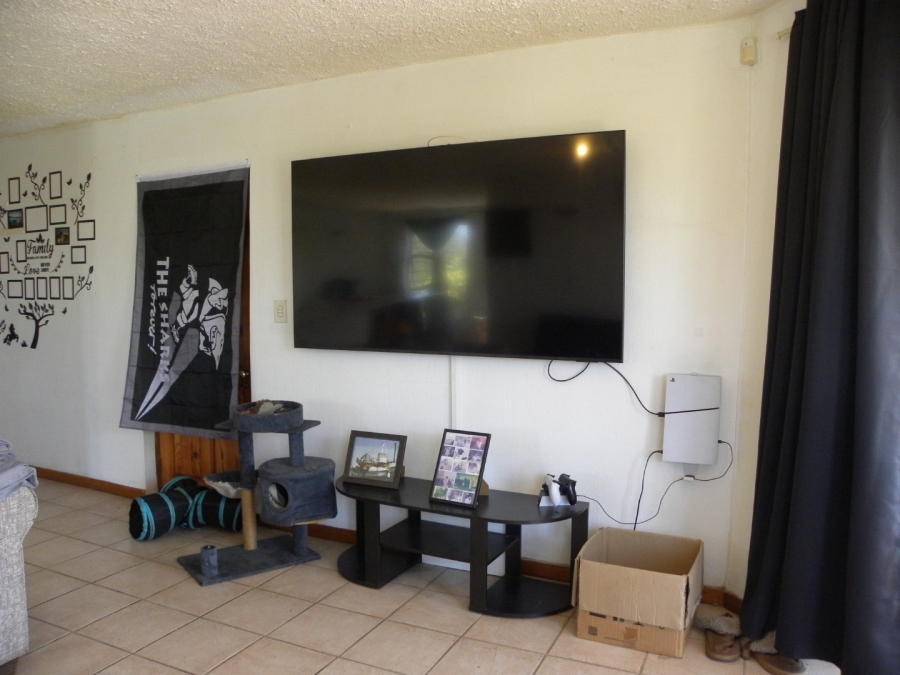 5 Bedroom Property for Sale in Wavecrest Eastern Cape